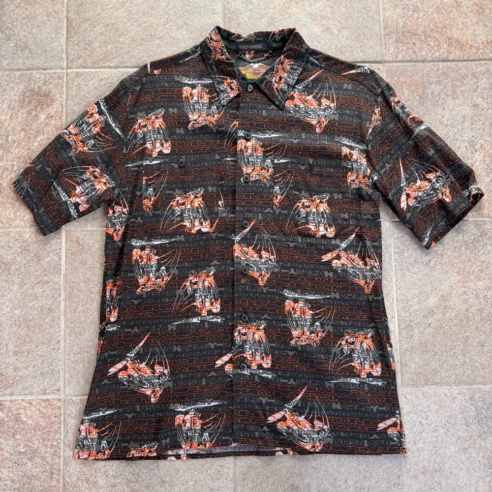Harley-Davidson Black and Orange Graphic Button down Shirt Size Medium
